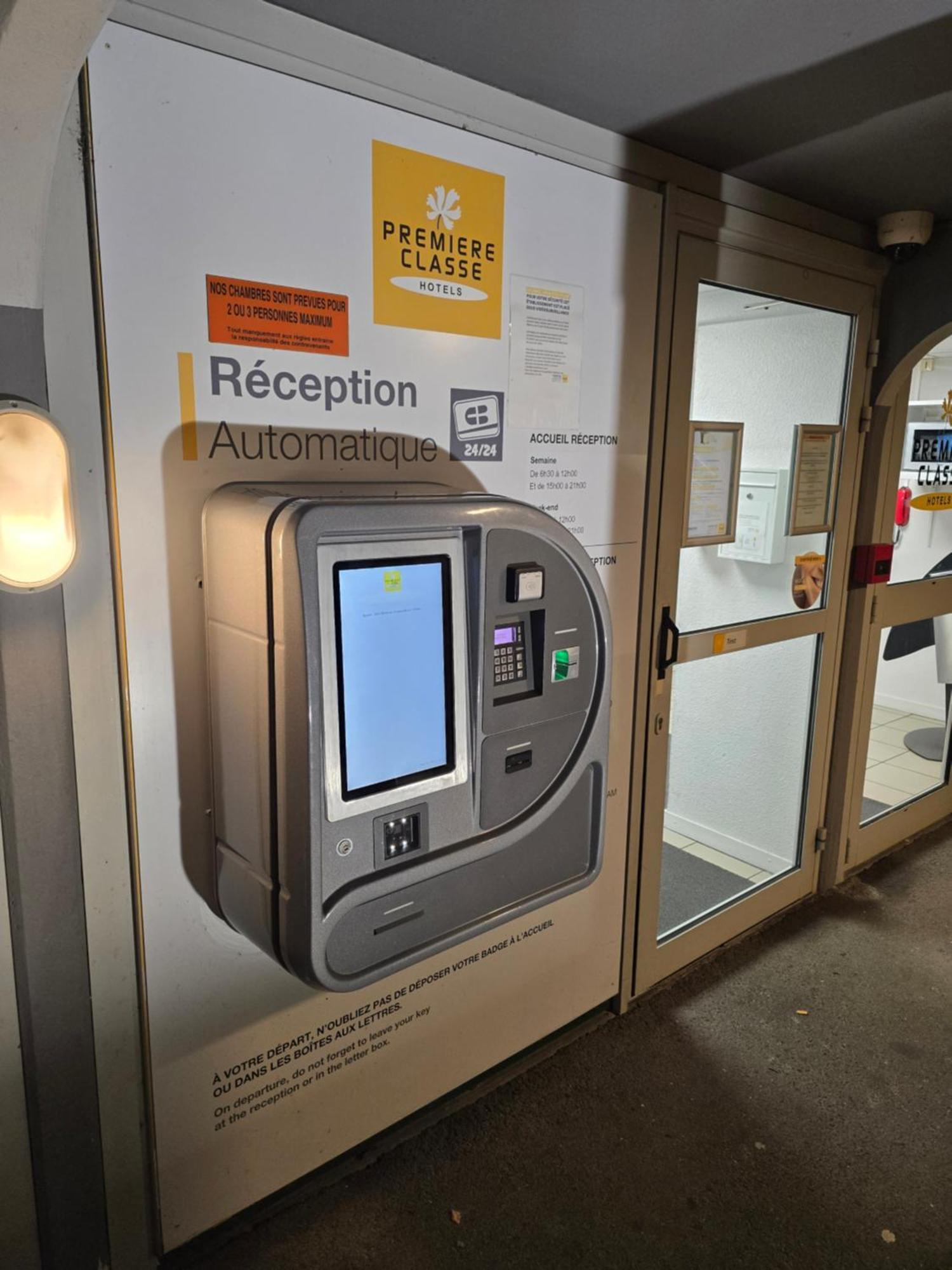 Premiere Classe Clermont-Ferrand Aubière Exterior foto